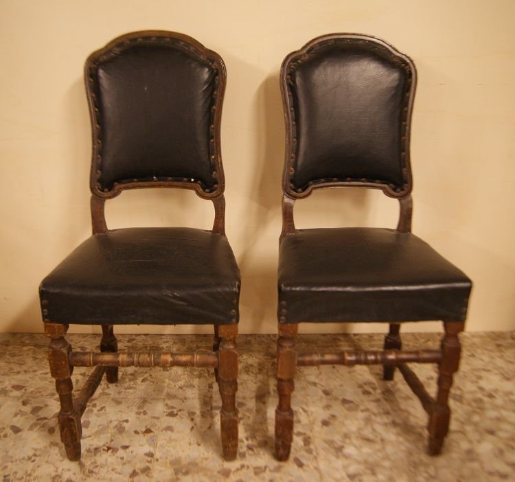 Groupe De 4 Chaises à Bobines Rustiques Italiennes Des Années 1700 En Bois De Noyer  Auberge-photo-3
