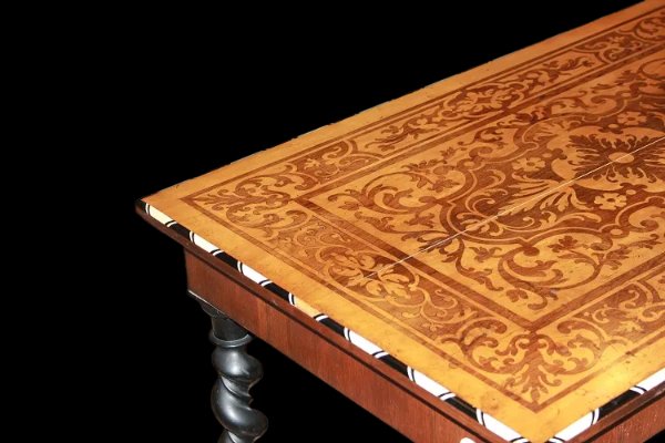 French Mid-19th-century Small Table With A Dutch-influenced Design, Crafted From Rosewood-photo-2