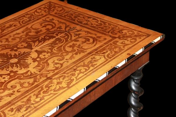 French Mid-19th-century Small Table With A Dutch-influenced Design, Crafted From Rosewood-photo-3