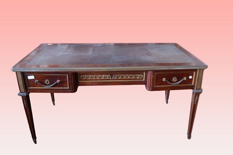 French Desk From The Early 1800s, Louis XVI Style, In Burl Maple Crafted Using The Technique