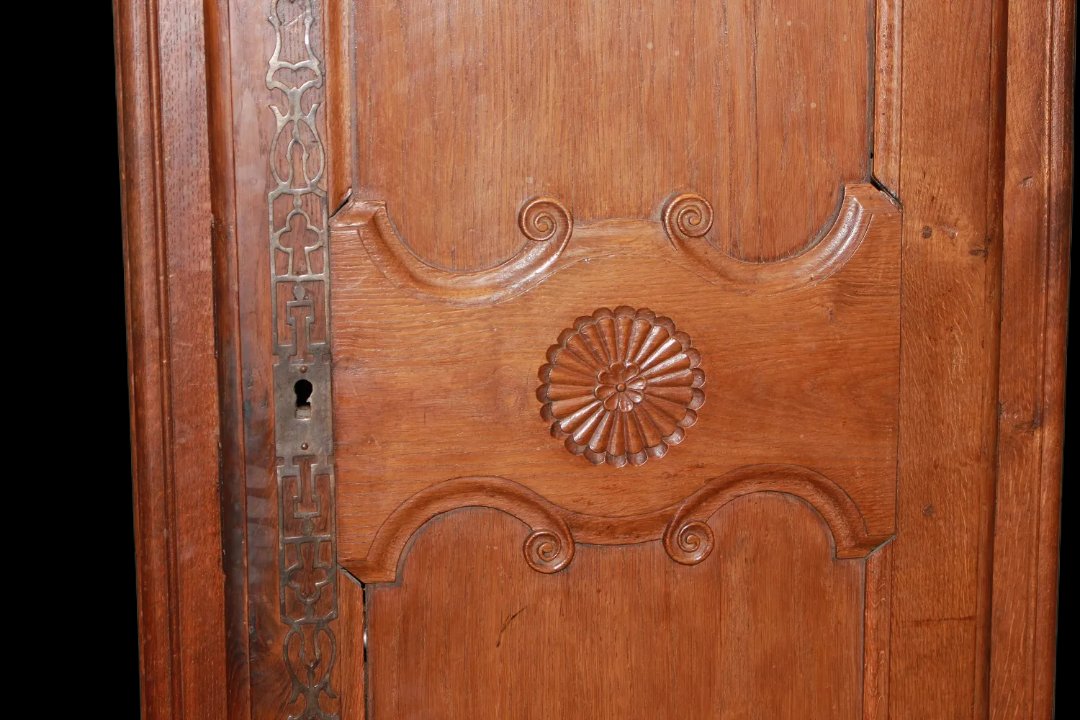 Petit Armoire Français à Une Porte En Noyer, Style Provençal-photo-3
