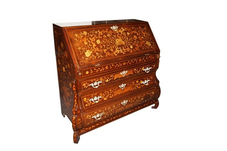 Bureau à Pente Rabat De Style Régence Hollandaise Des Années 1700 En Acajou Richement Incrusté