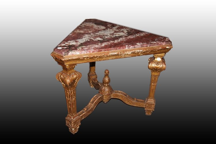 French Triangular Coffee Table From The Mid-1800s Louis XIV Style In Wood Gilded With Gold Leaf-photo-2