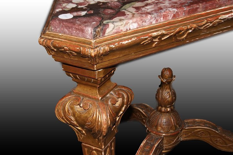 French Triangular Coffee Table From The Mid-1800s Louis XIV Style In Wood Gilded With Gold Leaf-photo-4