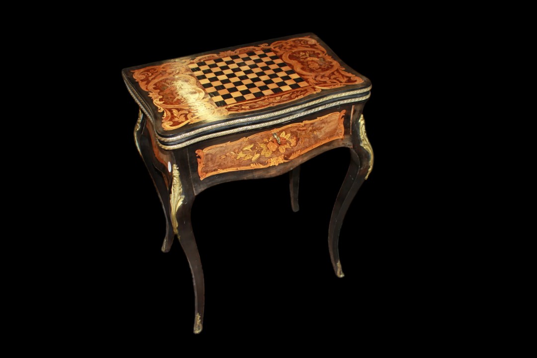 Table De Jeu Française En ébène Et Loupe d'Orme 1800