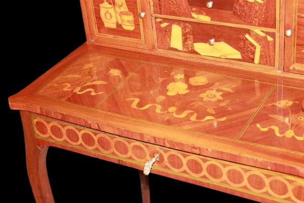 Petit Bureau Français Richement Marqueté Avec Un Dosseret De Style Louis XV-photo-4