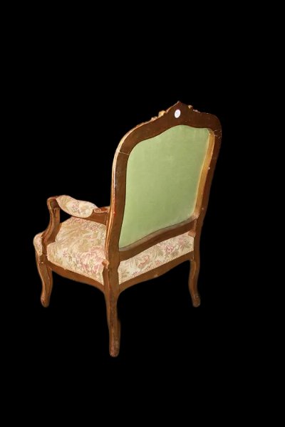 French Living Room From The Mid-1800s, Louis XV Style, In Gilded Wood With Gold Leaf Consisting-photo-3