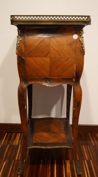 chiffonnières française style Louis XV du début des années 1800 avec des bronzes et une rampe-photo-4