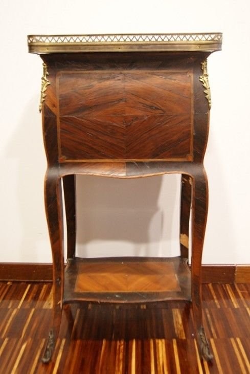 chiffonnières française style Louis XV du début des années 1800 avec des bronzes et une rampe-photo-2