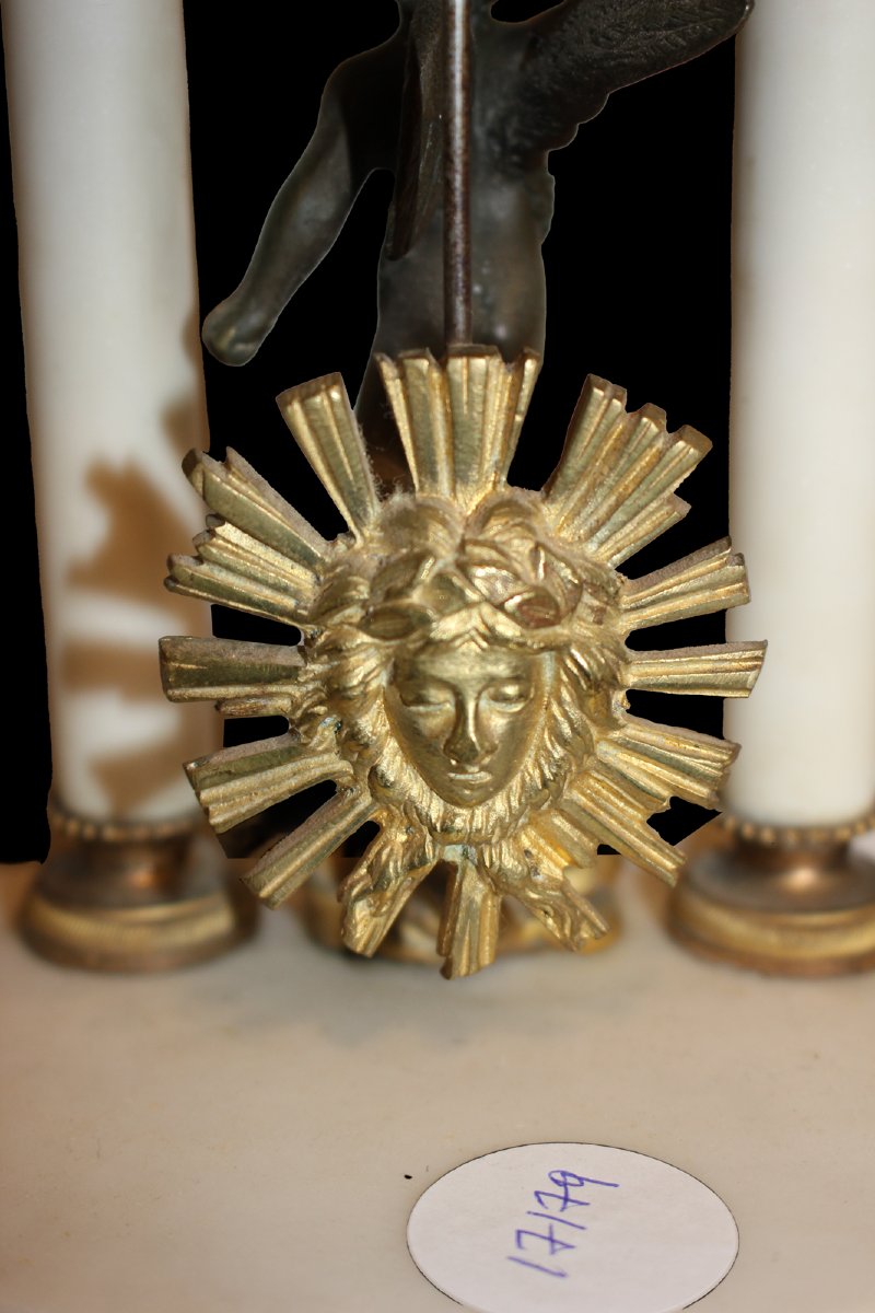 Pendule de cheminée en marbre et bronze doré, France, fin du XIXe siècle-photo-2