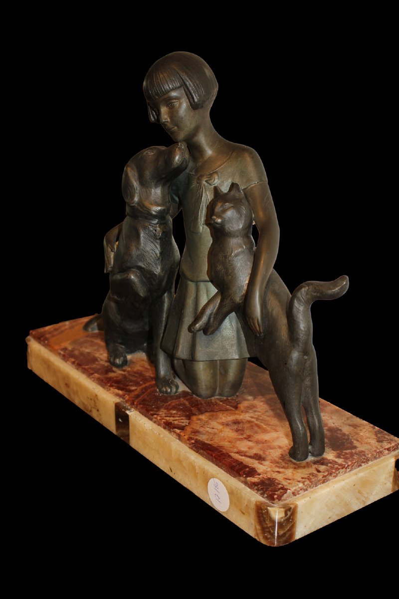 Sculpture Art déco française représentant une jeune fille , signée P. Sega-photo-1