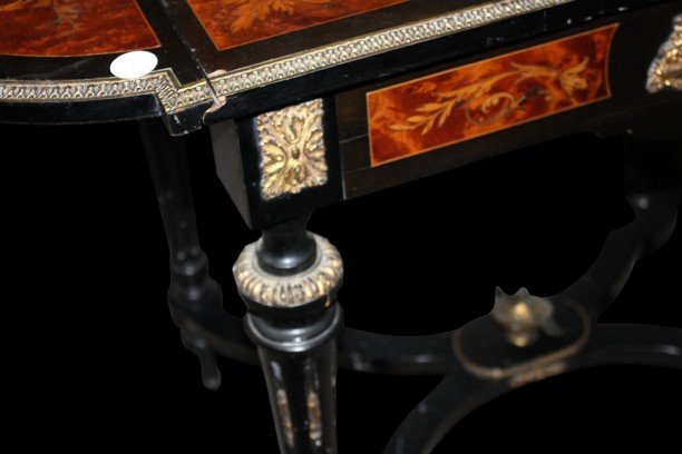 French Louis XVI Side Table In Ebony And Maple Burl, Mid 19th Century-photo-4