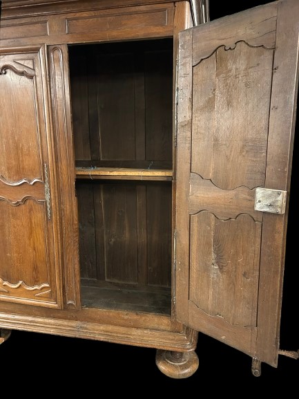 Large Early 19th Century French Provençal Oak Armoire Cabinet-photo-1