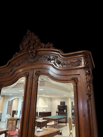 Large French Louis-philippe Wardrobe In Walnut With Mirrors – Late 19th Century-photo-2