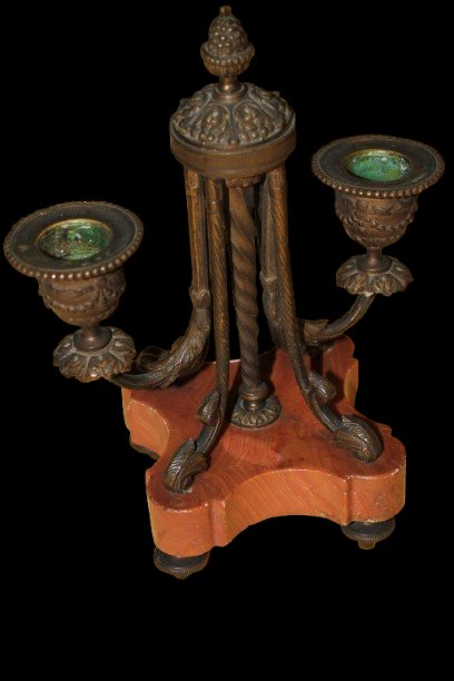 Garniture Française : Pendule et Paire de Chandeliers en Porphyre Rouge avec Bronzes Dorés – Fi-photo-4