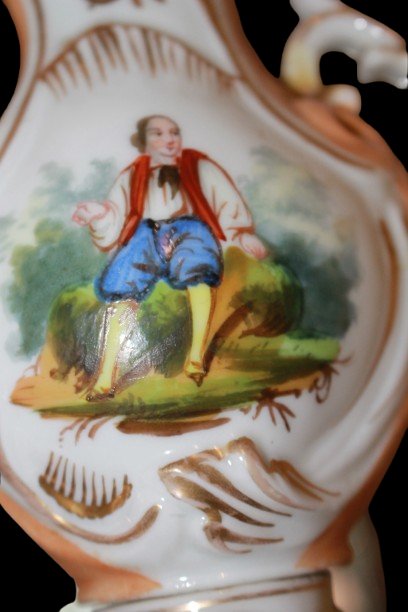 Pair Of 19th Century French Rocaille Style Pierced Porcelain Vases With Floral And Figural Deco-photo-1