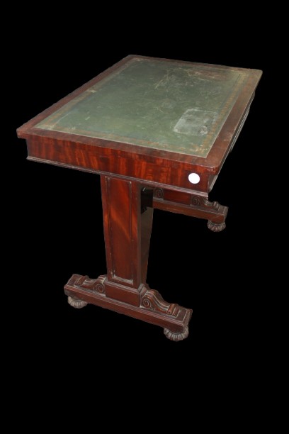Petit bureau ancien anglais style Regency en acajou avec plateau en cuir vert, XIXe siècle-photo-1