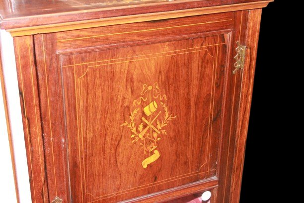 Vitrine basse victorienne de la seconde moitié du 19ème siècle en palissandre avec marqueterie -photo-1