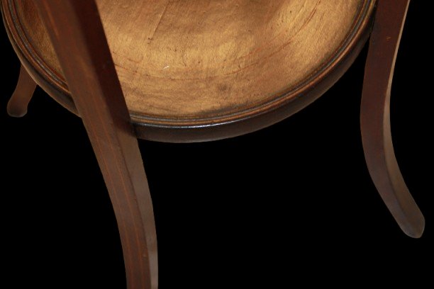 Vittoriano Circular Plant Stand In Mahogany-photo-4