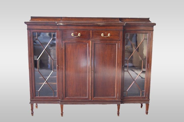 Vitrine anglaise antique à 4 portes en acajou des années 1800 avec incrustation