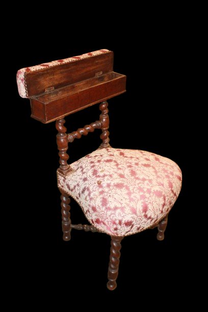 19th-century French Kneeling Chair Made Of Oak-photo-4