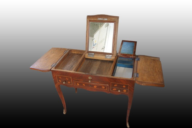 Chiffonnière française richement marquetée du milieu des années 1800-photo-1