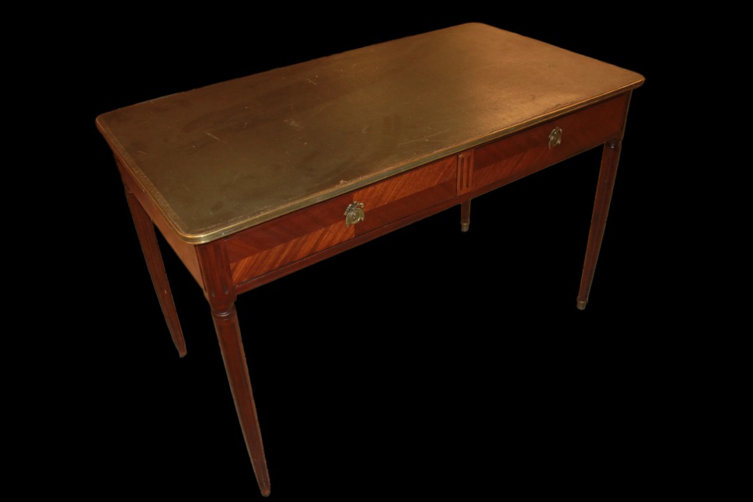 Bureau Style Louis XVI du XIXe Siècle avec Plateau en Cuir Vert