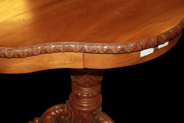 19th-century Northern European Scalloped Coffee Table-photo-2