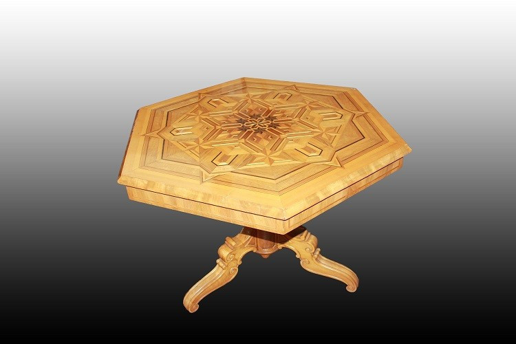 19th-century Italian Rolo Coffee Table With An Octagonal Top