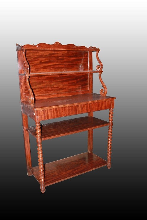 Buffet de style Louis Philippe du 19ème siècle en bois d'acajou