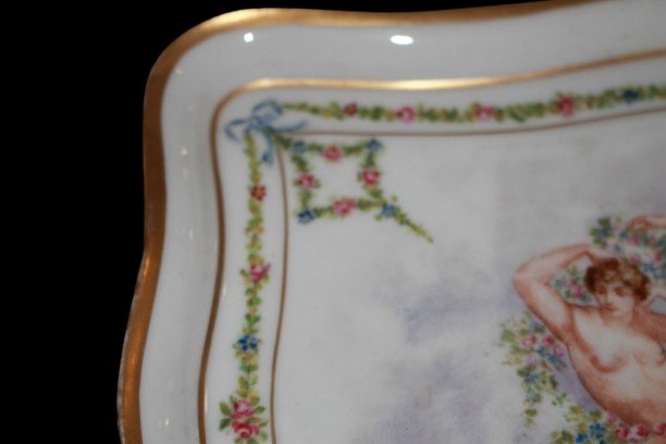 Small Rectangular White French Porcelain Tray With Figures-photo-3