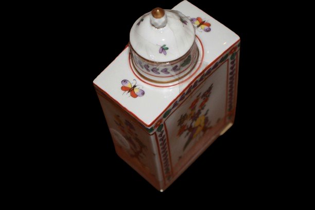 Porcelain Tea (or Tobacco) Container From The 1800s-photo-3