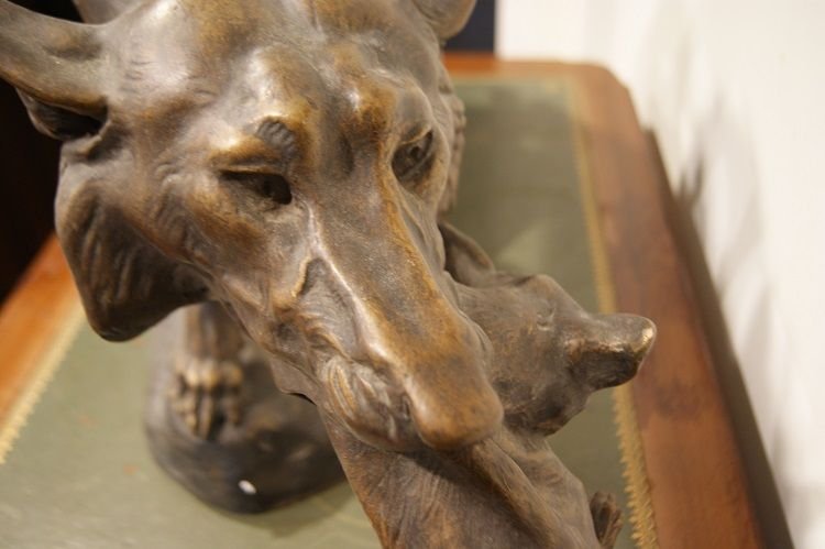 Sculpture Of A She-wolf With A Cub In Her Mouth By Thomas François Cartier-photo-1