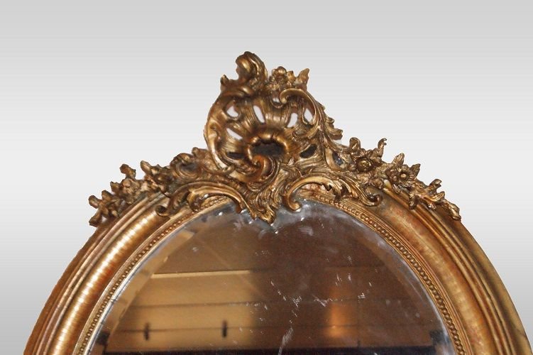 Oval French Gilded Mirror With A Cornice-photo-2