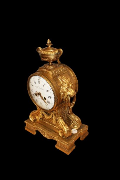 Elegant French Mantel Clock Made Of Mercury-gilded Bronze-photo-3