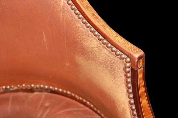 Fauteuil français style Louis XVI en acajou avec incrustations en bois de rose, milieu XIXe siè-photo-2