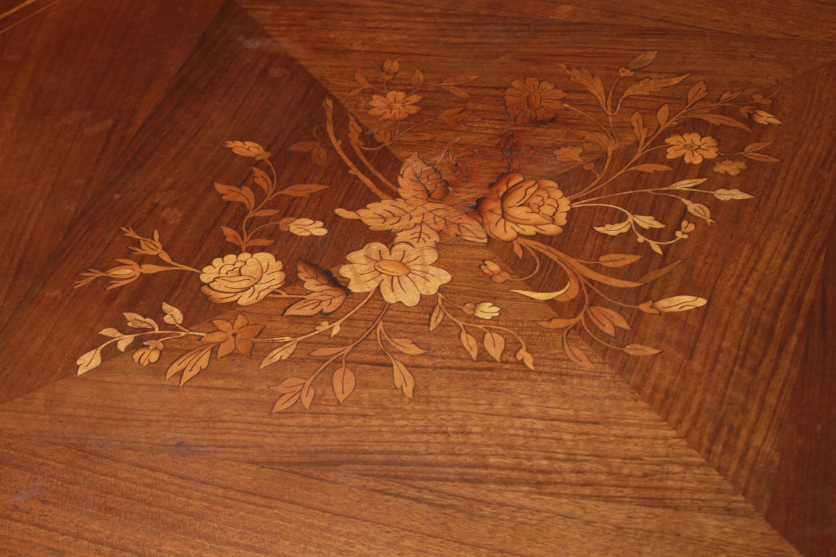 Table de salon française style Louis XV en bois de rose avec marqueterie florale-photo-2