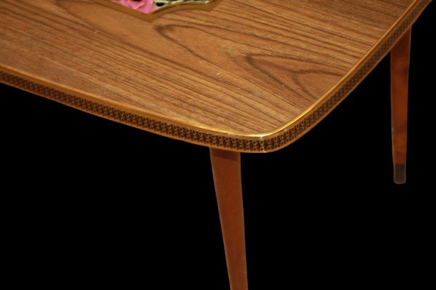 Table basse vintage française en palissandre avec détails en laiton et décor nature morte, XX -photo-4
