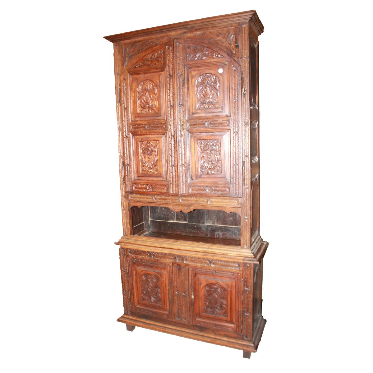Buffet française style Vieille Provence en chêne sculpté, seconde moitié XIXe siècle
