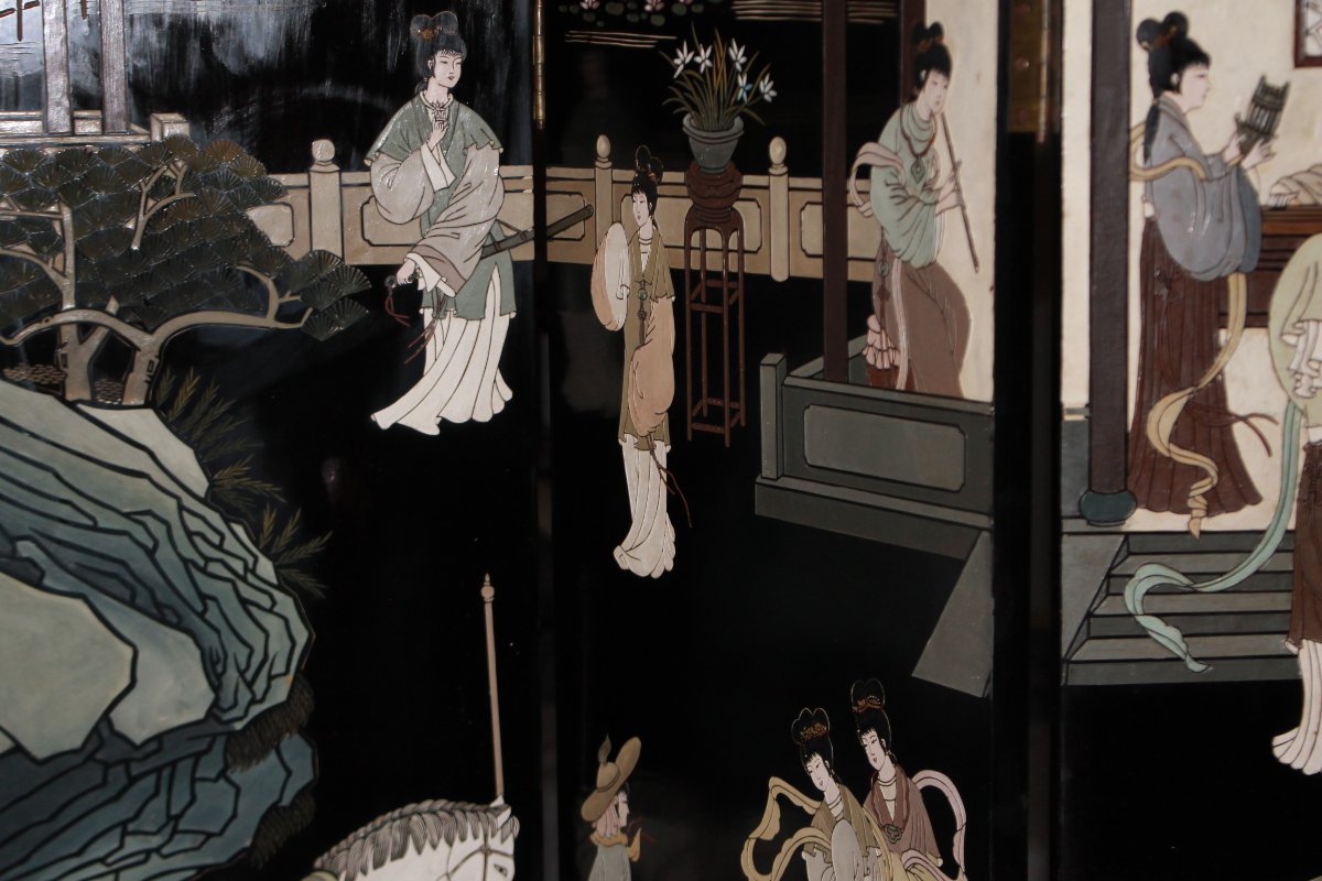 Paravent chinois à quatre feuilles en laque noire avec décor en nacre, fin XIXe siècle-photo-2