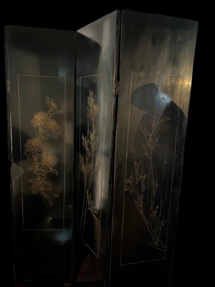Paravent chinois à quatre feuilles en laque noire avec décor en nacre, fin XIXe siècle-photo-3