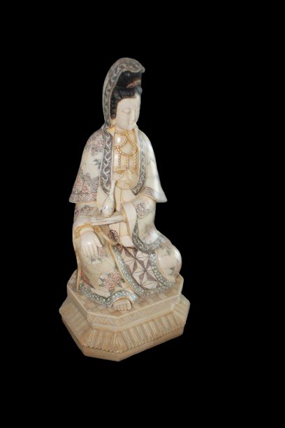 A Pair Of Elegant Oriental Sculptures Depicting Two Figures In Traditional Attire-photo-1