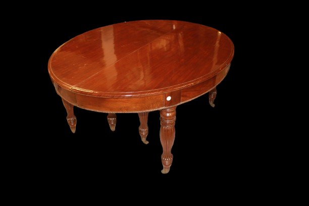 Stately, Extendable French Louis Philippe-style Oval Table