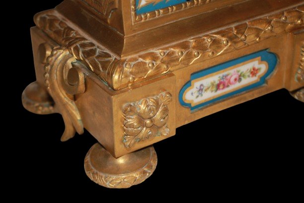 French Mantel Clock In Gilded Bronze And Porcelain, 19th Century-photo-4