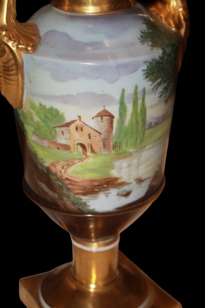 "painted And Gilded Porcelain Baluster Vase With Winged Sphinx Handles" – Empire Style, Vecch-photo-3