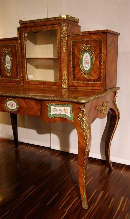 French Louis XV Style Bonheur Du Jour Desk With Bronzes And Sèvres Porcelain-photo-4