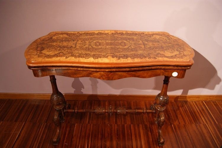 Irish Burl Walnut Game Table From The 1800s With Rich Carvings, Magnificent