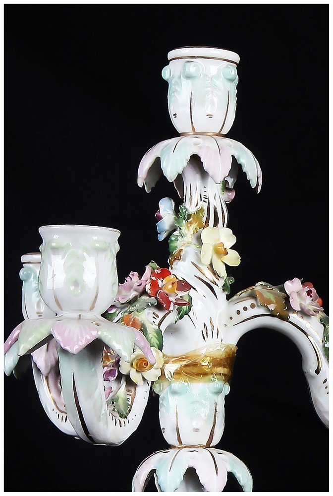 Paire De Candélabres En Porcelaine, Manufacture De Vienne, à Quatre Flammes Des Années 1800-photo-4