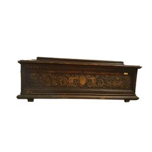 Large Old German Oak Chest With Fully Carved Temple Cover From The Mid-1700s