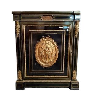 Rich Buffet From The 1800s In Boulle Style With Beautiful Bronzes